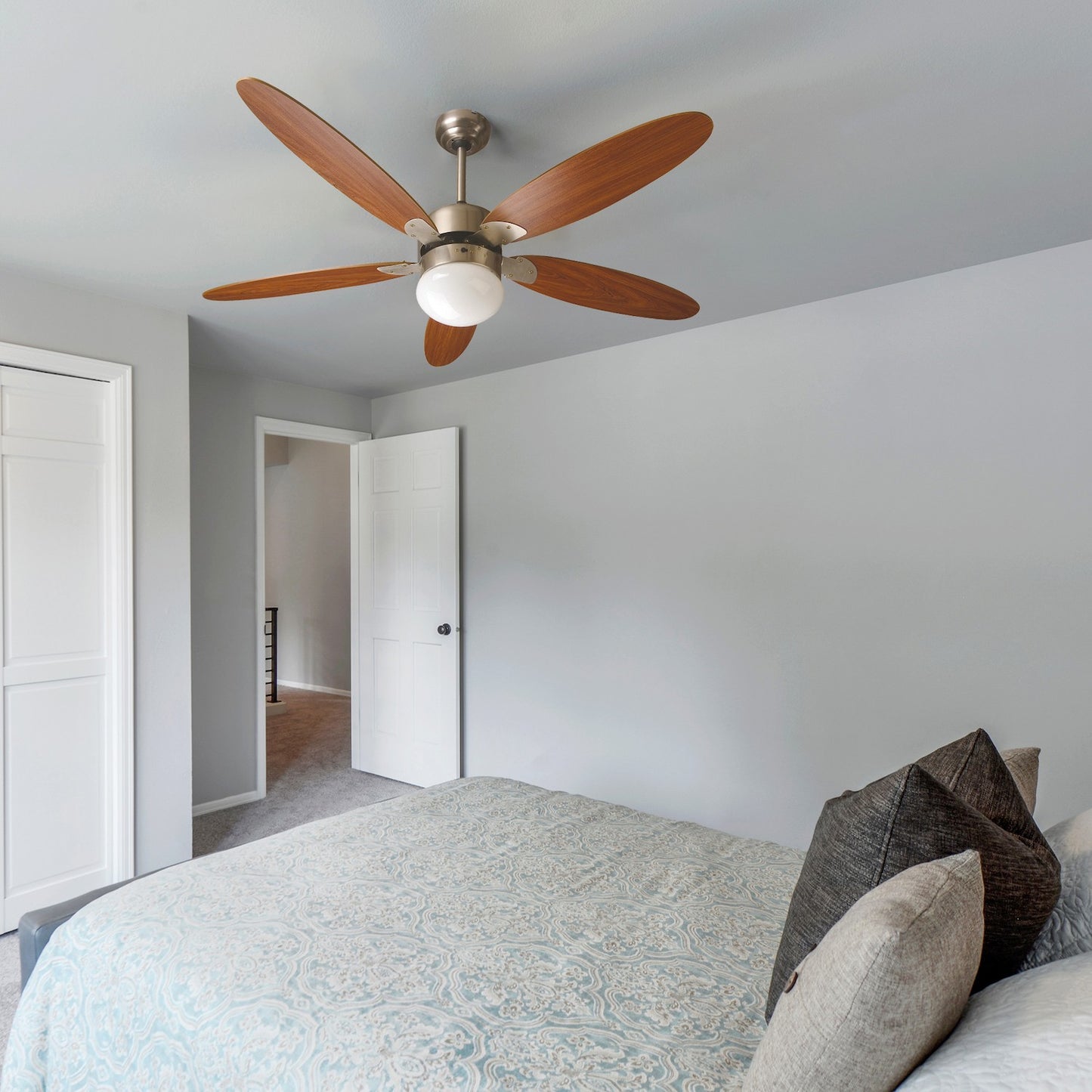 Decorative Ceiling Fan & Lamp Holder With Remote Control 130cm - 70w Brown